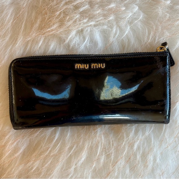 MIU MIU Patent Leather Wallet - Picture 4 of 15